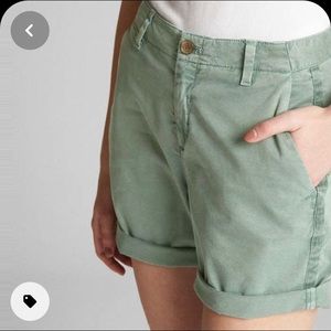 GAP Girlfriend Chino Khaki Shorts, Olive Green, 10
